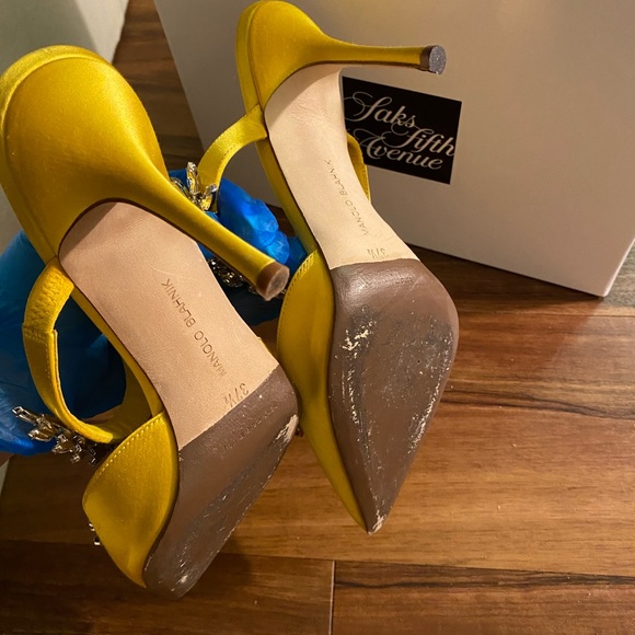 MANOLO BLAHNIK
Lurum 90 Satin Mule - Picture 4 of 5